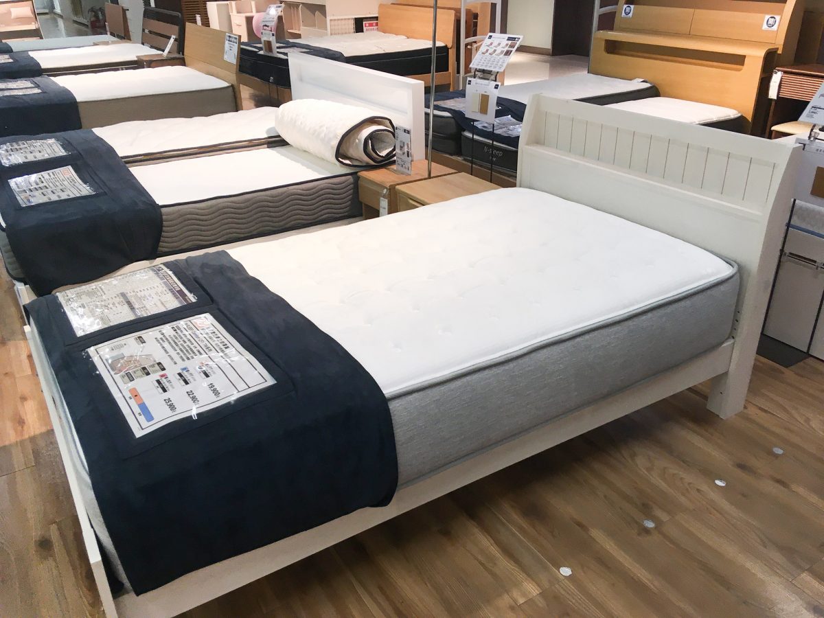宜得利家居明曜實體店